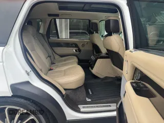 2018 Land Rover Range Rover z VIN SALGS5RE3JA380542, wystawiony jako Copart lot #57838475 z przebiegiem 118 541 mil mil oraz Czysty tytuł • Clean title. Historia ofert i sprzedaży dostępna na DreamBid. Obrazek 6.