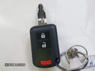 2019 Mitsubishi Mirage ES z VIN ML32A3HJ6KH015050, wystawiony jako IAAI lot #42356249 z przebiegiem 54 075 mil mil oraz . Historia ofert i sprzedaży dostępna na DreamBid. Obrazek 11.