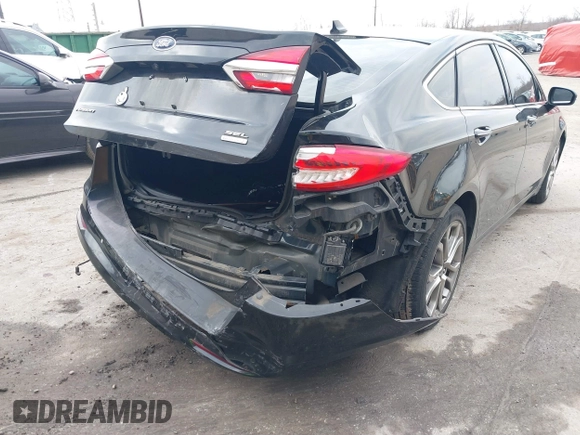 2019 Ford Fusion SEL with VIN 3FA6P0CD9KR237633, listed as a IAAI auction lot 41850201 with 68,157 mi miles. Bid and sale history available at carsss.com. Image 18.