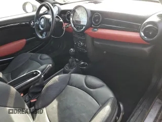 2012 MINI Coupe S z VIN WMWSX3C54CT465636, wystawiony jako Copart lot #46641355 z przebiegiem 144 611 mil mil oraz Szkoda całkowita • Salvage title. Historia ofert i sprzedaży dostępna na DreamBid. Obrazek 8.