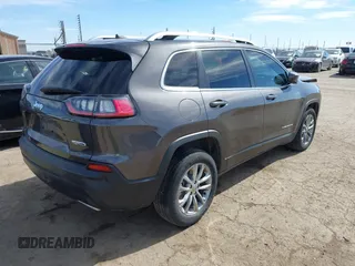 2021 Jeep Cherokee Latitude Lux with VIN 1C4PJLMX4MD239201, listed as a IAAI auction lot 41520717 with 34,942 mi miles. Bid and sale history available at carsss.com. Image 4.