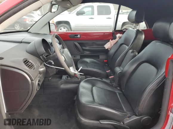 2006 Volkswagen Beetle z VIN 3VWRF31YX6M323261, wystawiony jako Copart lot #87218704 z przebiegiem 81 540 mil mil oraz Szkoda całkowita • Salvage title. Historia ofert i sprzedaży dostępna na DreamBid. Obrazek 7.