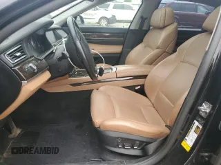 2011 BMW 7 Series 740Li z VIN WBAKB4C55BC574335, wystawiony jako Copart lot #59947785 z przebiegiem 106 366 mil mil oraz Szkoda całkowita • Salvage title. Historia ofert i sprzedaży dostępna na DreamBid. Obrazek 7.