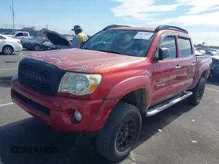 2007 Toyota Tacoma PreRunner with VIN 5TEJU62N77Z370439, listed as a IAAI auction lot 42674895 with 180,770 mi miles and . Bid and sale history available at DreamBid. Image 18.