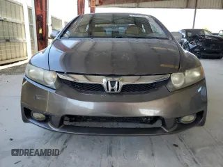 2009 Honda Civic LX z VIN 2HGFA16549H540512, wystawiony jako Copart lot #55950785 z przebiegiem 156 950 mil mil oraz Szkoda całkowita • Salvage title. Historia ofert i sprzedaży dostępna na DreamBid. Obrazek 5.