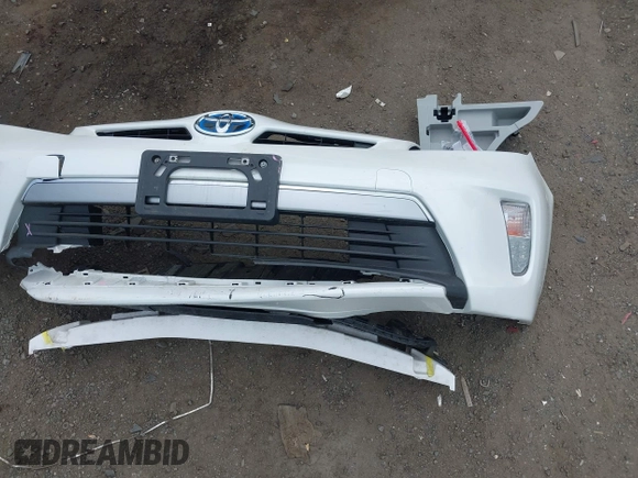 2014 Toyota Prius with VIN JTDKN3DP6E3055058, listed as a IAAI auction lot 42233555 with 133,718 mi miles and . Bid and sale history available at DreamBid. Image 11.