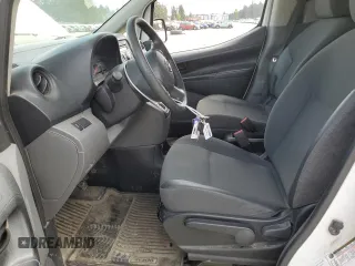 2016 Nissan NV200 S z VIN 3N6CM0KN8GK700469, wystawiony jako Copart lot #54837515 z przebiegiem 171 299 mil mil oraz Szkoda całkowita • Salvage title. Historia ofert i sprzedaży dostępna na DreamBid. Obrazek 7.