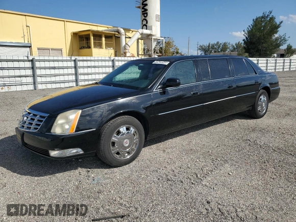 2011 Cadillac DTS Professional Limousine z VIN 1GE9K9C62BU550213, wystawiony jako Copart lot #49420545 z przebiegiem 29 936 mil mil oraz Czysty tytuł • Clean title. Historia ofert i sprzedaży dostępna na DreamBid. Obrazek 1.