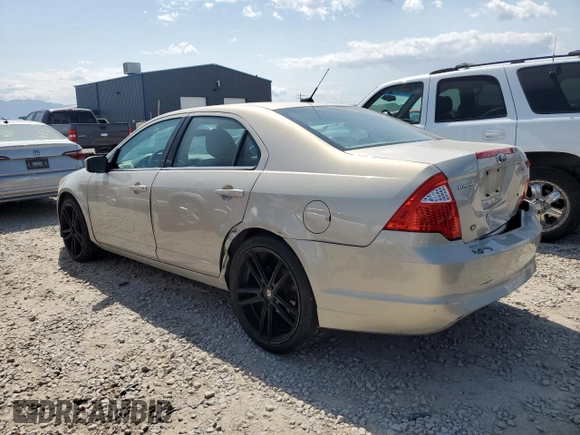 2010 Ford Fusion SE z VIN 3FAHP0HA7AR287260, wystawiony jako Copart lot #59298685 z przebiegiem 231 642 mil mil oraz Szkoda całkowita • Salvage title. Historia ofert i sprzedaży dostępna na DreamBid. Obrazek 2.