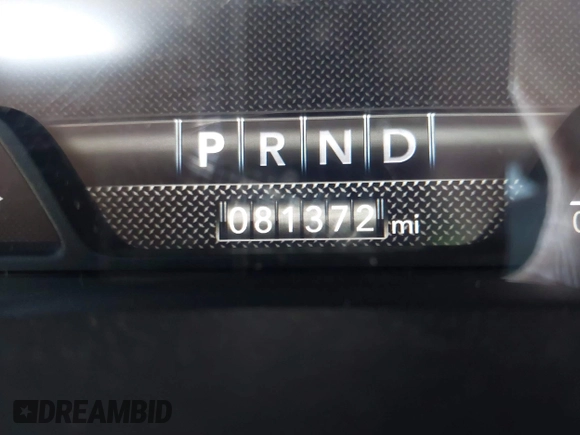 2019 Ram 1500 Rebel z VIN 1C6SRFLT2KN696557, wystawiony jako IAAI lot #42110931 z przebiegiem 81 372 mil mil oraz . Historia ofert i sprzedaży dostępna na DreamBid. Obrazek 15.