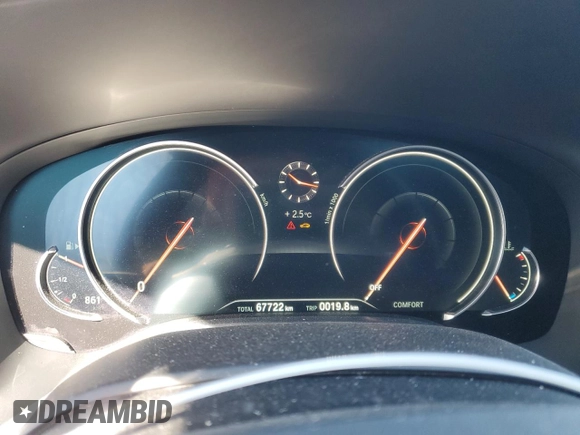 2017 BMW 7 Series 750i xDrive with VIN WBA7B0C55HG527032, listed as a Copart auction lot 52026415 with 67,722 mi miles and Clean title. Bid and sale history available at DreamBid. Image 9.