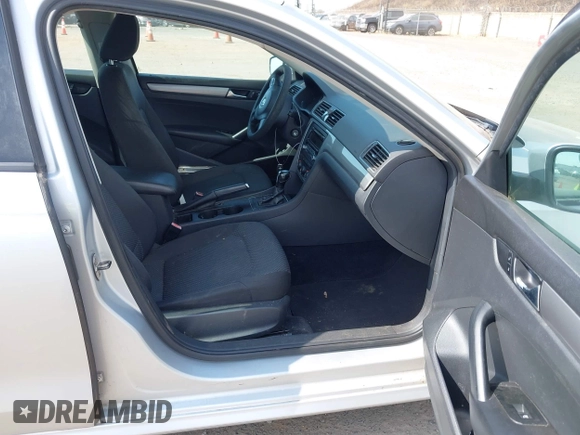 2013 Volkswagen Passat Wolfsburg Edition with VIN 1VWAP7A36DC000975, listed as a IAAI auction lot 42432637 with 109,431 mi miles and . Bid and sale history available at DreamBid. Image 5.