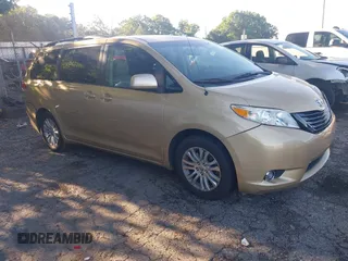 2011 Toyota Sienna XLE AAS с VIN 5TDYK3DCXBS126384, выставлен на аукционе IAAI как лот 42309297 с пробегом 229 242 миль миль и . История ставок и продаж доступна на DreamBid. Изображение 1.