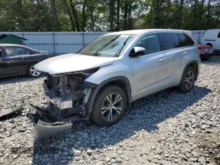 2017 Toyota Highlander LE with VIN 5TDBZRFH5HS481159, listed as a Copart auction lot 59106835 with Not provided miles and Salvage title. Bid and sale history available at DreamBid. Image 1.