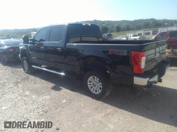 2018 Ford F-250 XL with VIN 1FT7W2BT9JEC40281, listed as a IAAI auction lot 36924236 with 107,612 mi miles and . Bid and sale history available at DreamBid. Image 3.