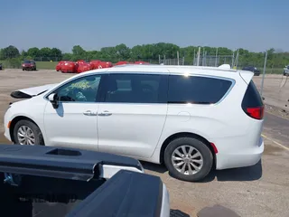 2017 Chrysler Pacifica Touring with VIN 2C4RC1DG4HR533711, listed as a IAAI auction lot 42434805 with 141,859 mi miles and . Bid and sale history available at DreamBid. Image 14.