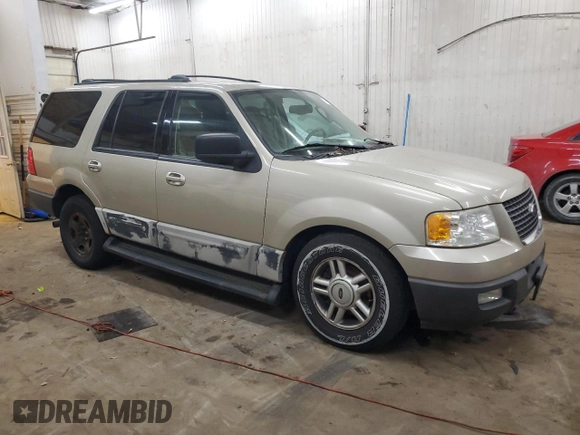 2004 Ford Expedition Special Service with VIN 1FMPU16L14LA46818, listed as a Copart auction lot 87526395 with 123,687 mi miles and Clean Title. Bid and sale history available at carsss.com. Image 4.