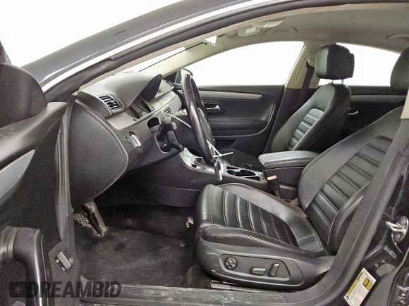 2013 Volkswagen CC R-Line z VIN WVWAP7AN3DE546657, wystawiony jako Copart lot #58496045 z przebiegiem 77 991 mil mil oraz Czysty tytuł • Clean title. Historia ofert i sprzedaży dostępna na DreamBid. Obrazek 7.