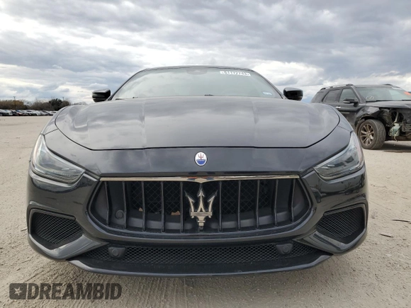 2018 Maserati Ghibli GranSport with VIN ZAM57XSS6J1305101, listed as a Copart auction lot 81172743 with 40,879 mi miles. Bid and sale history available at carsss.com. Image 5.