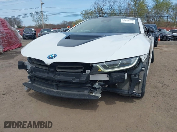2016 BMW i8 with VIN WBY2Z2C53GV675600, listed as a IAAI auction lot 42079477 with 26,756 mi miles. Bid and sale history available at carsss.com. Image 6.