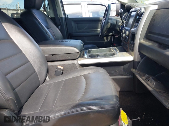 2016 Ram 2500 Laramie with VIN 3C6UR5FL8GG217024, listed as a IAAI auction lot 40235735 with 82,212 mi miles. Bid and sale history available at carsss.com. Image 5.