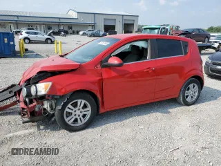 2012 Chevrolet Sonic LT z VIN 1G1JC6SB0C4224176, wystawiony jako Copart lot #59357965 z przebiegiem 144 144 mil mil oraz Szkoda całkowita • Salvage title. Historia ofert i sprzedaży dostępna na DreamBid. Obrazek 1.