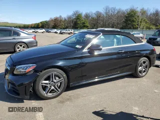 2019 Mercedes-Benz C 300 z VIN WDDWK8EB0KF773750, wystawiony jako Copart lot #69784744 z przebiegiem 43 377 mil mil oraz Szkoda całkowita • Salvage title. Historia ofert i sprzedaży dostępna na DreamBid. Obrazek 1.
