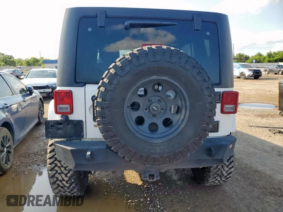 2017 Jeep Wrangler Unlimited Sahara with VIN 1C4HJWEG0HL585262, listed as a Copart auction lot 58748155 with 133,267 mi miles and Salvage title. Bid and sale history available at DreamBid. Image 6.
