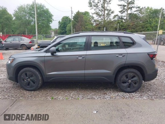 2025 Volkswagen Taos z VIN 3VV5C7B24SM004848, wystawiony jako IAAI lot #42118721 z przebiegiem 6378 mil mil oraz . Historia ofert i sprzedaży dostępna na DreamBid. Obrazek 14.