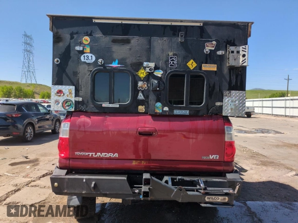 2005 Toyota Tundra Limited с VIN 5TBDT48155S501461, выставлен на аукционе Copart как лот 56884405 с пробегом 190 266 миль миль и Списание • Salvage title. История ставок и продаж доступна на DreamBid. Изображение 6.