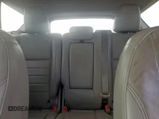 2015 Ford Escape SE z VIN 1FMCU0G96FUB88400, wystawiony jako Copart lot #61174495 z przebiegiem Nie podano mil oraz Czysty tytuł • Clean title. Historia ofert i sprzedaży dostępna na DreamBid. Obrazek 10.