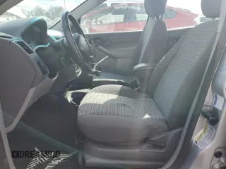 2005 Ford Focus SE z VIN 1FAHP36N95W317739, wystawiony jako Copart lot #45311395 z przebiegiem 192 354 mil mil oraz Szkody całkowita. Historia ofert i sprzedaży dostępna na DreamBid. Obrazek 7.