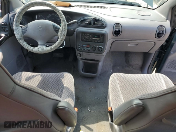 2000 Dodge Caravan with VIN 2B4GP25R1YR774687, listed as a Copart auction lot 58739054 with 65,068 mi miles and Salvage Title. Bid and sale history available at carsss.com. Image 8.