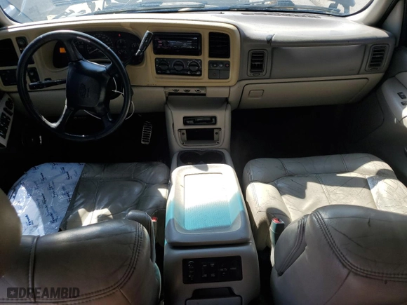 2000 Chevrolet New Tahoe LS with VIN 1GNEK13T3YJ112610, listed as a Copart auction lot 71664214 with NaN miles and Salvage Title. Bid and sale history available at carsss.com. Image 8.
