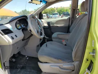 2014 Toyota Sienna L with VIN 5TDZK3DC1ES415890, listed as a Copart auction lot 62812484 with 270,286 mi miles and Salvage Title. Bid and sale history available at carsss.com. Image 7.