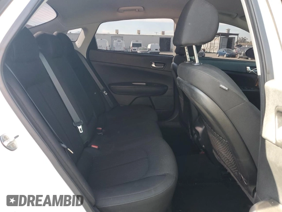 2019 Kia Optima LX z VIN 5XXGT4L33KG302810, wystawiony jako Copart lot #53821575 z przebiegiem 122 733 mil mil oraz Szkoda całkowita • Salvage title. Historia ofert i sprzedaży dostępna na DreamBid. Obrazek 10.