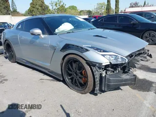 2009 Nissan GT-R Premium z VIN JN1AR54F79M250219, wystawiony jako IAAI lot #41964474 z przebiegiem 77 677 mil mil oraz . Historia ofert i sprzedaży dostępna na DreamBid. Obrazek 1.