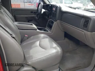 2004 Chevrolet Tahoe LS with VIN 1GNEC13Z54R214827, listed as a IAAI auction lot 42110221 with 227,560 mi miles and . Bid and sale history available at DreamBid. Image 5.