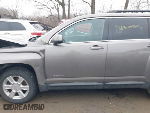 2011 GMC Terrain SLE-2 with VIN 2CTALSEC6B6463057, listed as a IAAI auction lot 41530565 with 109,942 mi miles. Bid and sale history available at carsss.com. Image 14.