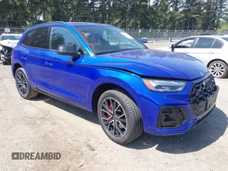 2024 Audi SQ5 Prestige z VIN WA1C4AFY3R2074335, wystawiony jako IAAI lot #42163158 z przebiegiem 11 821 mil mil oraz . Historia ofert i sprzedaży dostępna na DreamBid. Obrazek 1.