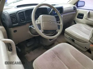 1994 Plymouth Voyager z VIN 2P4GH2530RR635286, wystawiony jako Copart lot #80988944 z przebiegiem 175 646 mil mil oraz Szkody całkowita. Historia ofert i sprzedaży dostępna na DreamBid. Obrazek 8.