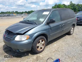 2005 Dodge Caravan SXT z VIN 2D4GP44L15R546084, wystawiony jako IAAI lot #42286166 z przebiegiem 252 631 mil mil oraz . Historia ofert i sprzedaży dostępna na DreamBid. Obrazek 2.