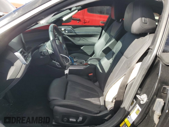 2023 BMW i4 eDrive40 z VIN WBY73AW06PFP48969, wystawiony jako Copart lot #44912315 z przebiegiem 20 828 mil mil oraz Szkody całkowita. Historia ofert i sprzedaży dostępna na DreamBid. Obrazek 7.