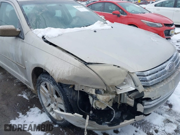 2009 Ford Fusion SEL with VIN 3FAHP08ZX9R107528, listed as a IAAI auction lot 41634988 with 113,352 mi miles. Bid and sale history available at carsss.com. Image 6.