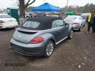 2019 Volkswagen Beetle S with VIN 3VW5DAAT6KM505210, listed as a IAAI auction lot 42084818 with 24 mi miles and . Bid and sale history available at DreamBid. Image 4.