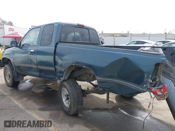 1996 Toyota T100 SR5 z VIN JT4UN24D7T0029477, wystawiony jako IAAI lot #41484412 z przebiegiem 260 843 mil mil oraz . Historia ofert i sprzedaży dostępna na DreamBid. Obrazek 15.