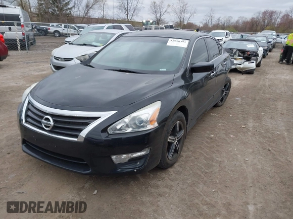 2014 Nissan Altima SV with VIN 1N4AL3AP8EN385266, listed as a IAAI auction lot 42050393 with 83,664 mi miles and . Bid and sale history available at carsss.com. Image 17.