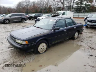 1989 Toyota Camry z VIN JT2SV21E6K3335385, wystawiony jako Copart lot #82466934 z przebiegiem 74 815 mil mil oraz Czysty tytuł • Clean title. Historia ofert i sprzedaży dostępna na DreamBid. Obrazek 1.