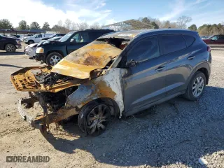 2019 Hyundai Tucson Value with VIN KM8J33A48KU059366, listed as a Copart auction lot 87610835 with 0 mi miles and Salvage Title. Bid and sale history available at carsss.com. Image 1.