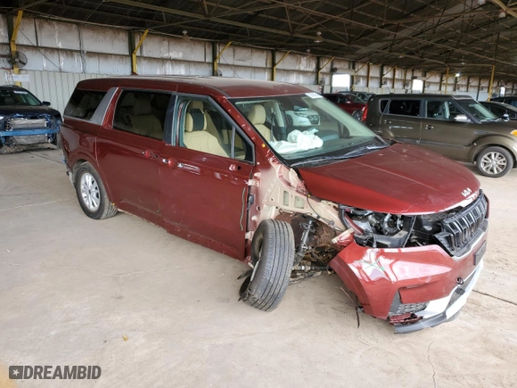 2024 Kia Carnival LX with VIN KNDNB4H32R6393564, listed as a Copart auction lot 39390054 with 3,875 mi miles and Salvage Title. Bid and sale history available at carsss.com. Image 4.